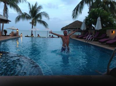 Hotel 12